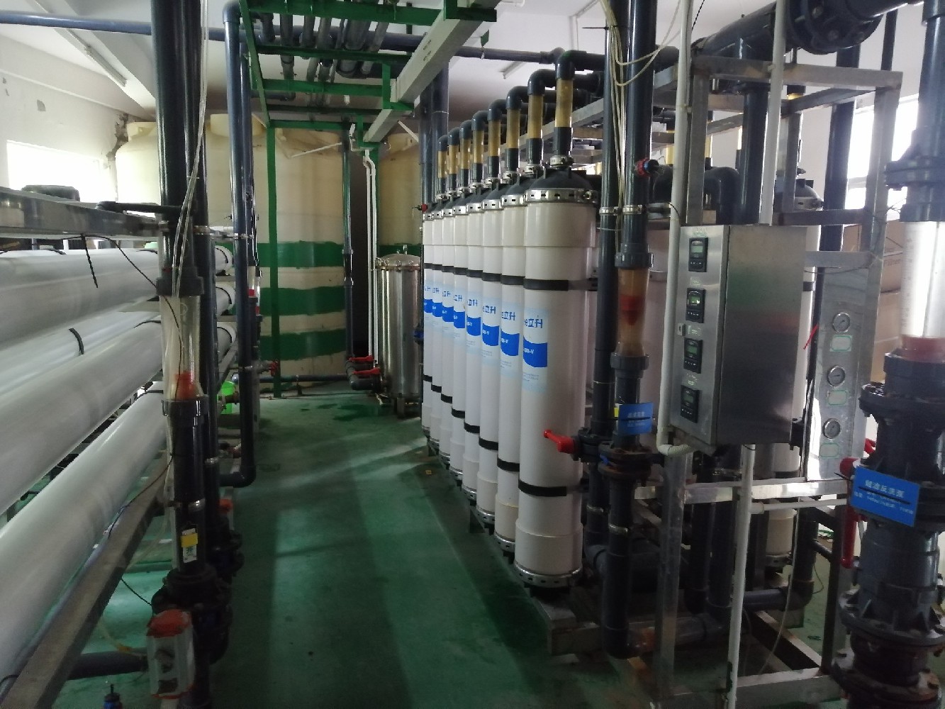 超纯水系统 (4).jpg